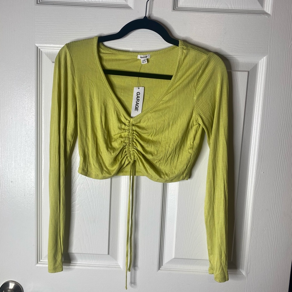 Long sleeve crop top